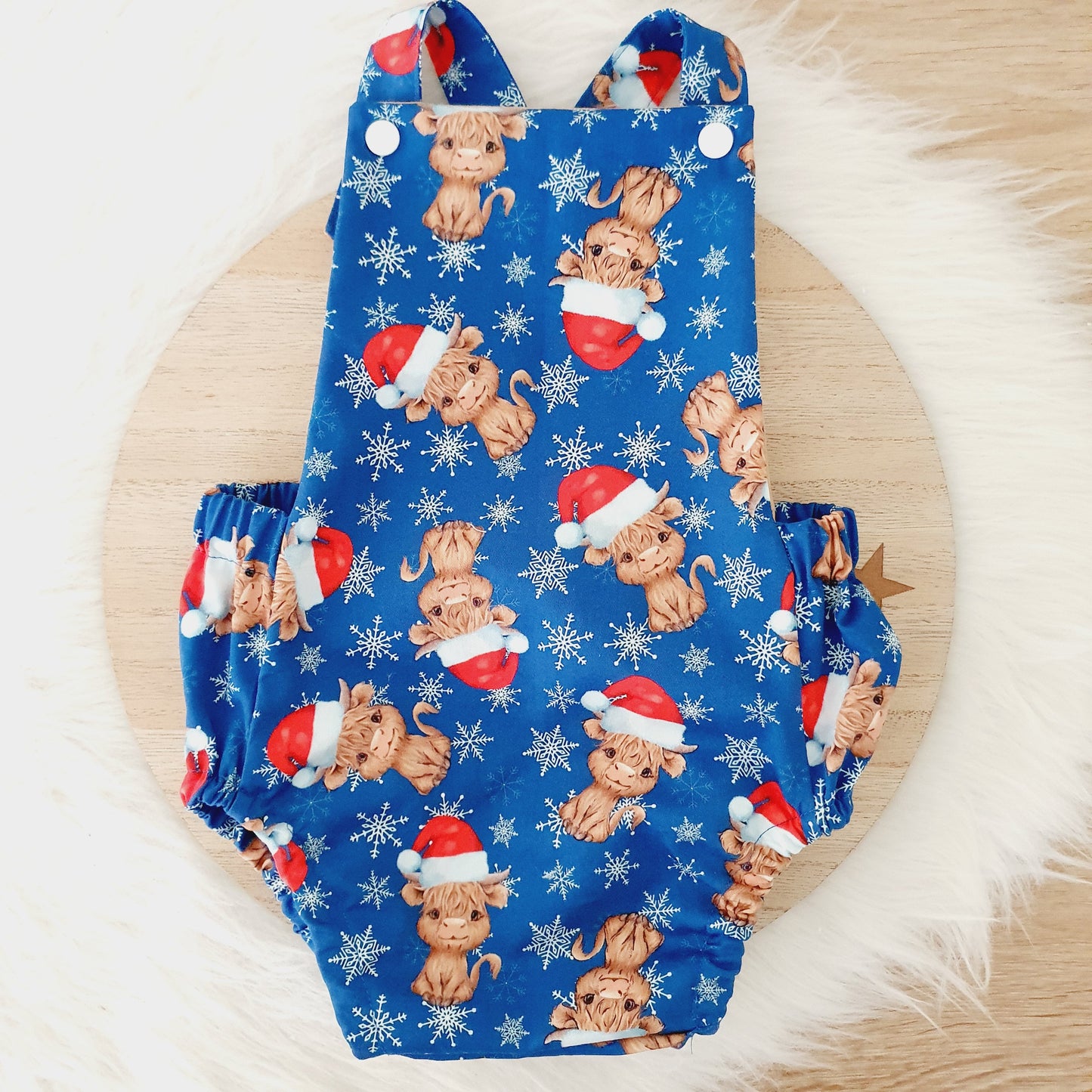 HIGHLAND COW CHRISTMAS print Baby Romper, Size 0