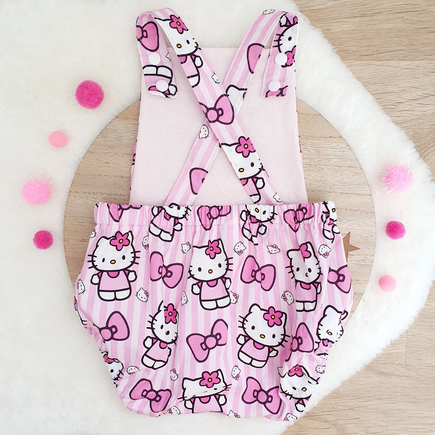 HELLO KITTY print Baby Romper, Size 1