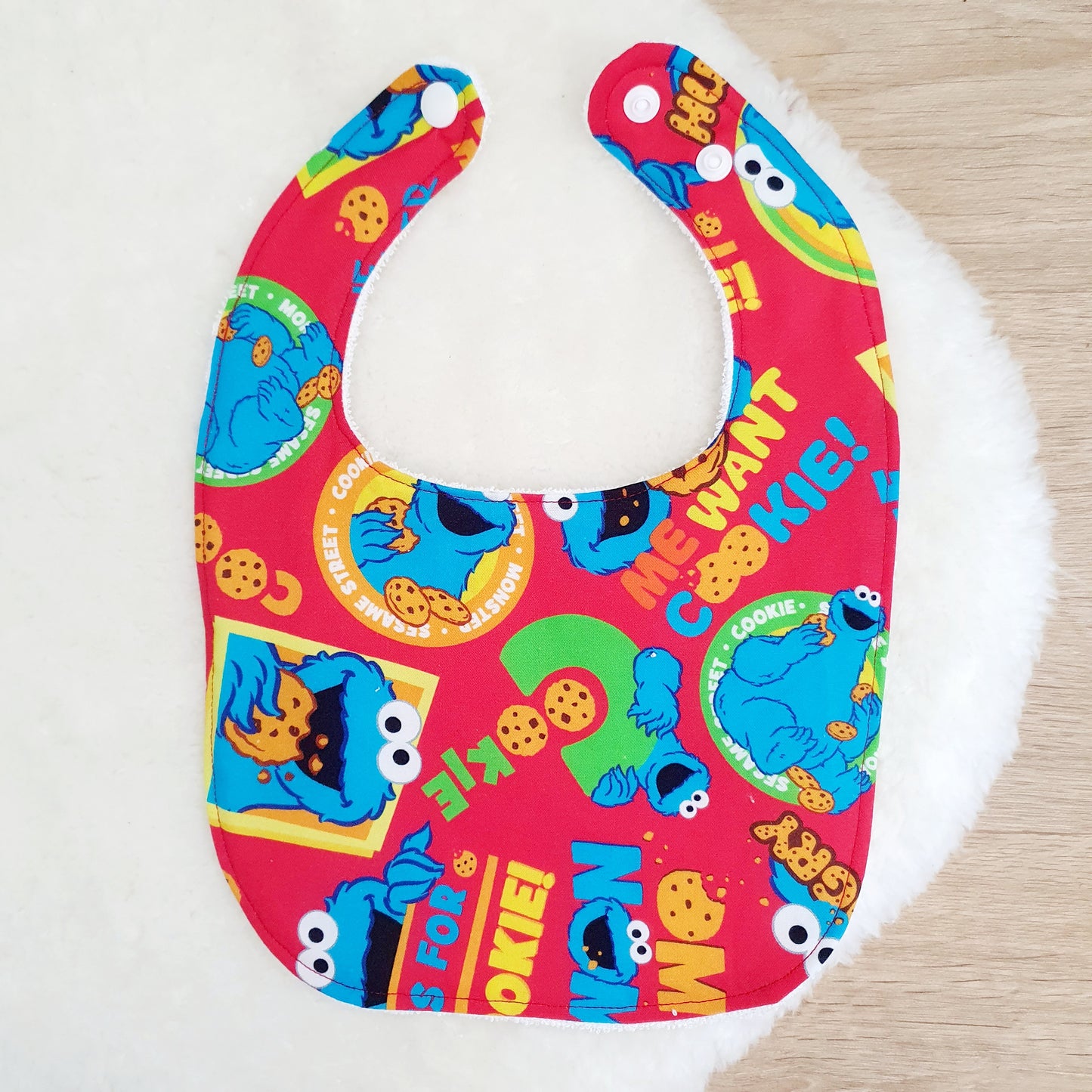 COOKIE MONSTER print Bib, Handmade Baby Bib, Feeding Bib