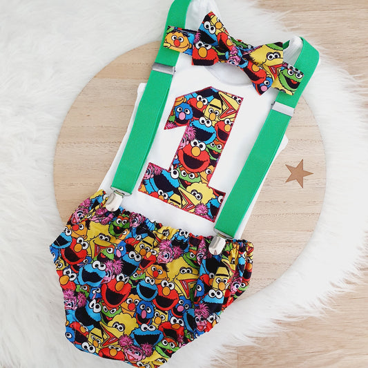 SESAME STREET print Boys 1st Birthday Outfit - Cake Smash Outfit - Baby Boys First Birthday Photoshoot Clothing - Size 0, Nappy Cover, Tie, Suspenders & Singlet Set