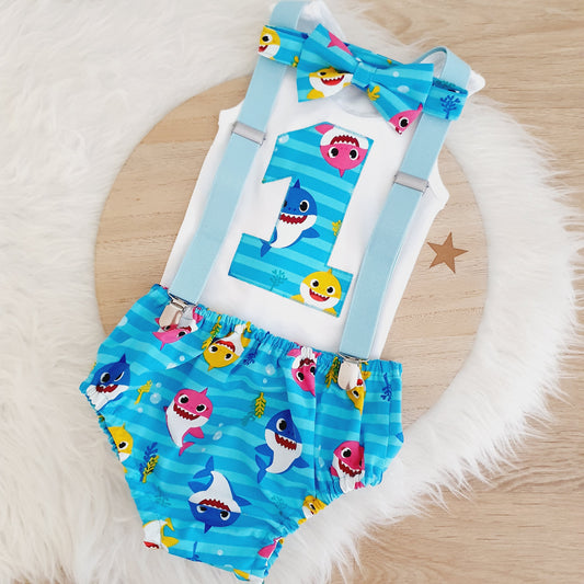 BABY SHARK print Boys 1st Birthday - Cake Smash Outfit - Baby Boys First Birthday Photoshoot Clothing - Size 1, Nappy Cover, Tie, Suspenders & Singlet Set