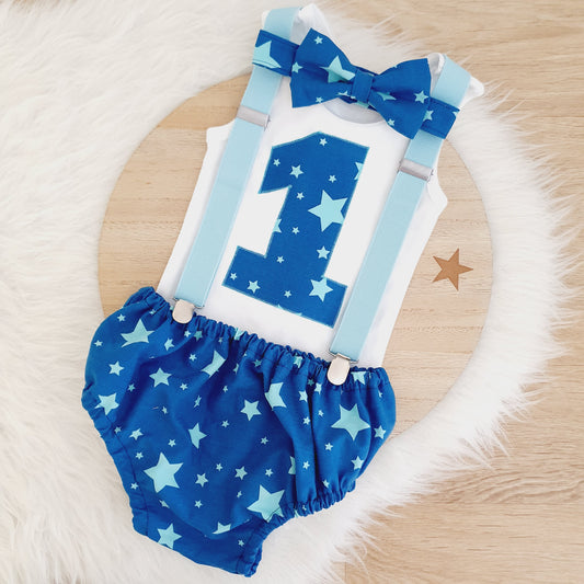 BLUE STARS print Boys 1st Birthday - Cake Smash Outfit - Baby Boys First Birthday Photoshoot Clothing - Size 1, Nappy Cover, Tie, Suspenders & Singlet Set