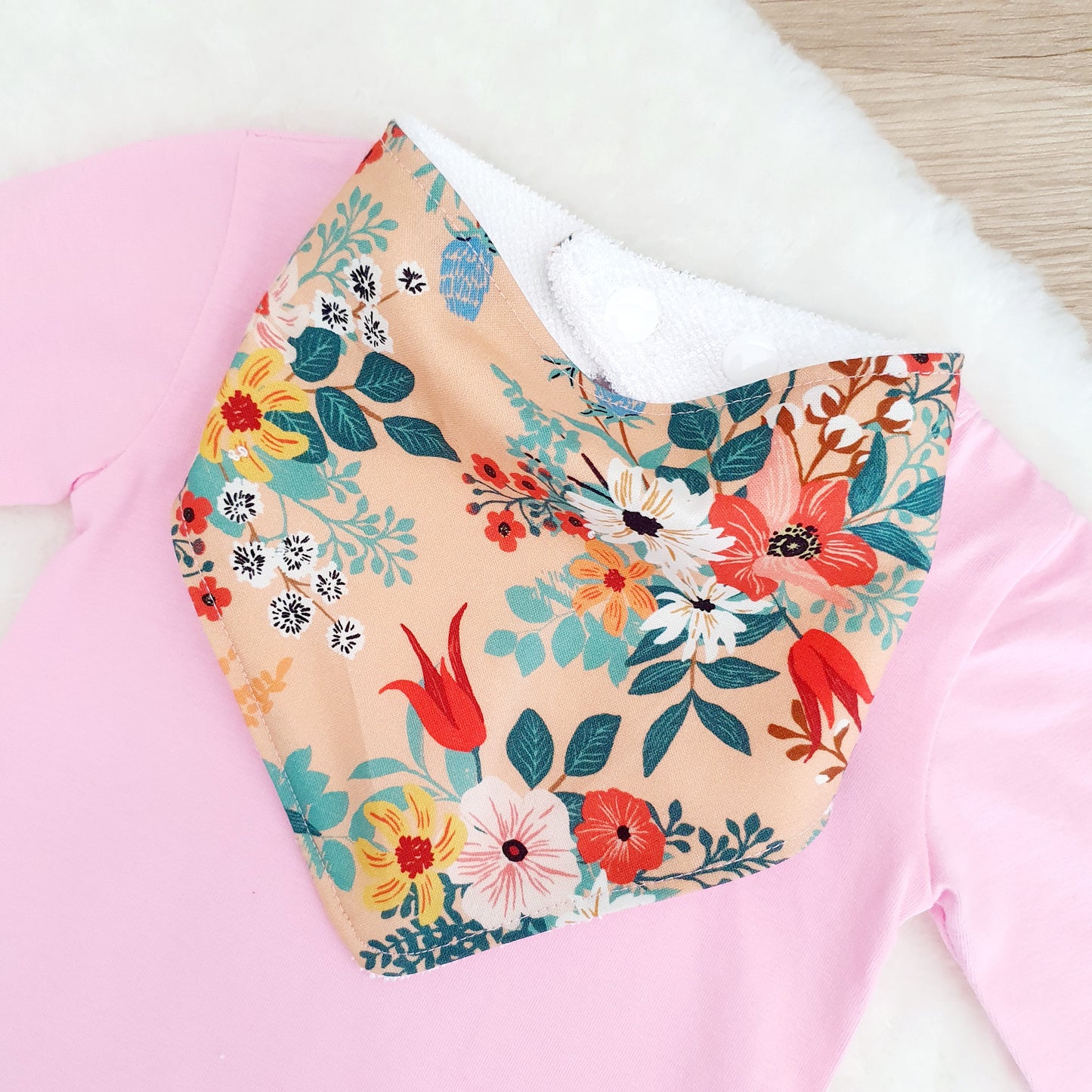 Bandana Dribble Bib - Bamboo Backed Ultra Absorbent Bib - APRICOT FLORAL
