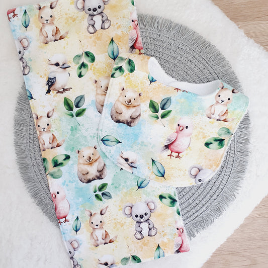 AUSSIE ANIMALS Baby Bib and Burp Cloth Gift Set, Baby Shower Gift, Newborn Gift, Australian Baby Gift