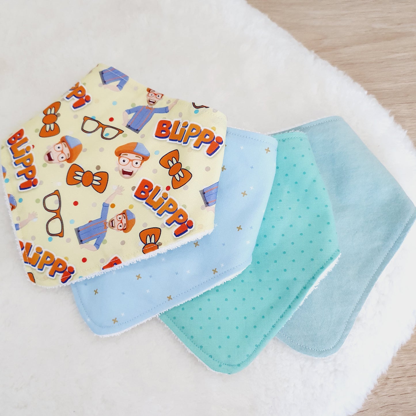 *SALE* 4 x Set of Bandana Dribble Bib - Bamboo Backed Ultra Absorbent Bib
