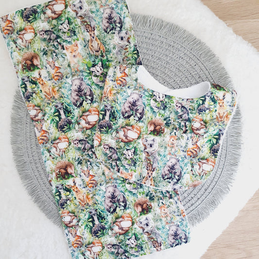 Australian Animals Baby Bib and Burp Cloth Gift Set, Baby Shower Gift, Newborn Gift, Australian Baby Gift